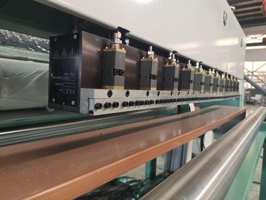 Automatic Grade Automatic Hot Melt Glue Spray EVA Coating and Lamination Machine